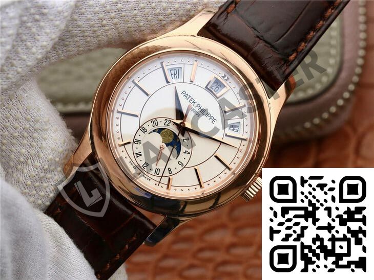 A Close Up Of A Watch